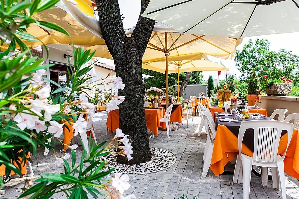 Osteria Da Cesare E Locanda Castel San Pietro Terme Guest house